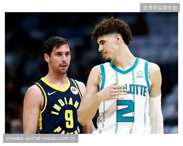 墨西哥队揭幕战面对南非队不可掉以轻心，需重点限制对手快速反击以避免重蹈覆辙。